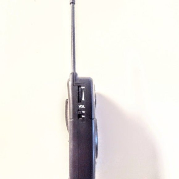 Snap-on Tools Vintage 1995 AM-FM SUNTONE Portable Battery Radio w/Belt Clip NEW! - Picture 4 of 11